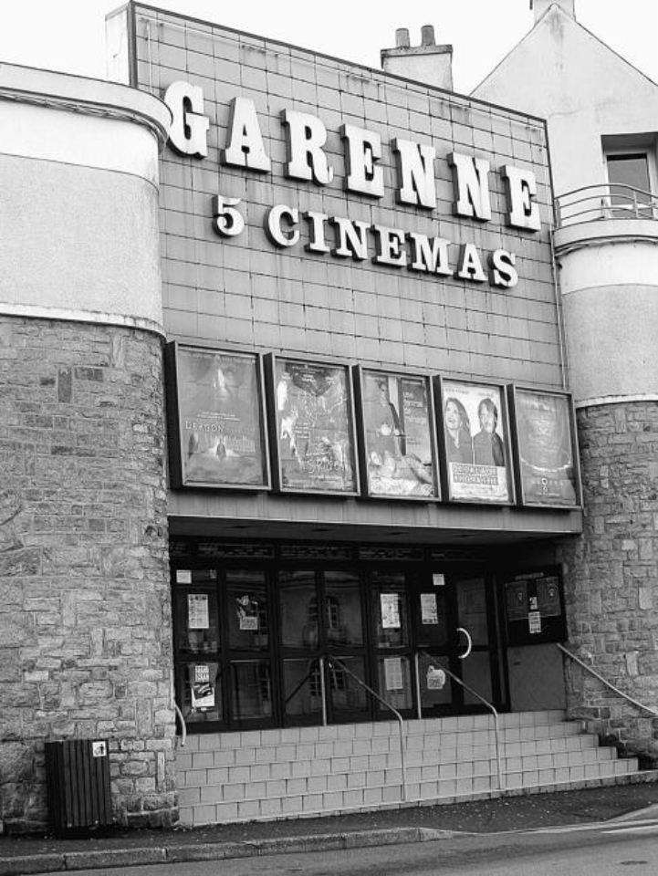 2000 cinemas garenne vannes