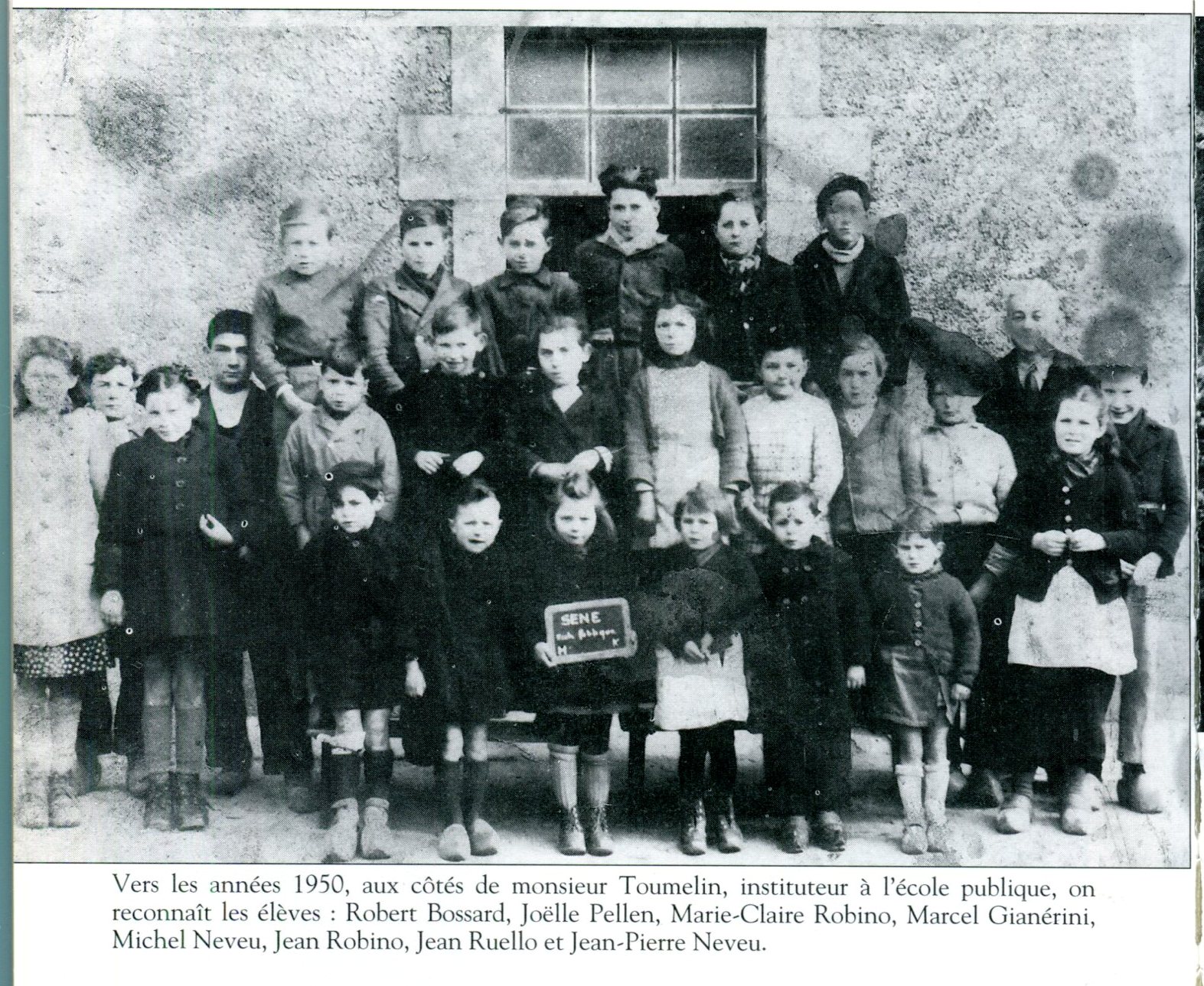 Z 1950 Ecole Bourg Toumelin