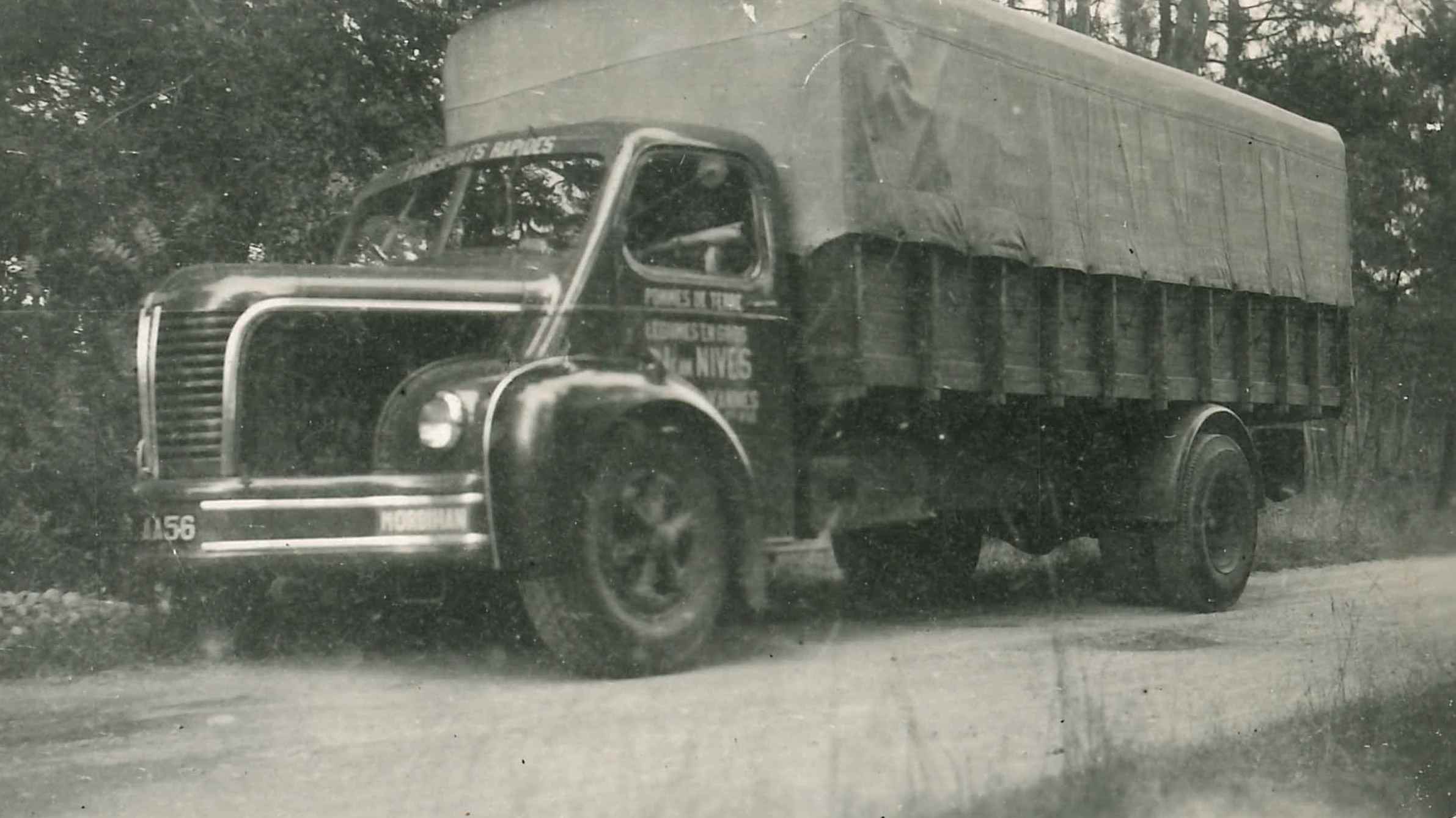 Nives camion 1 Berliet GLR8 1952